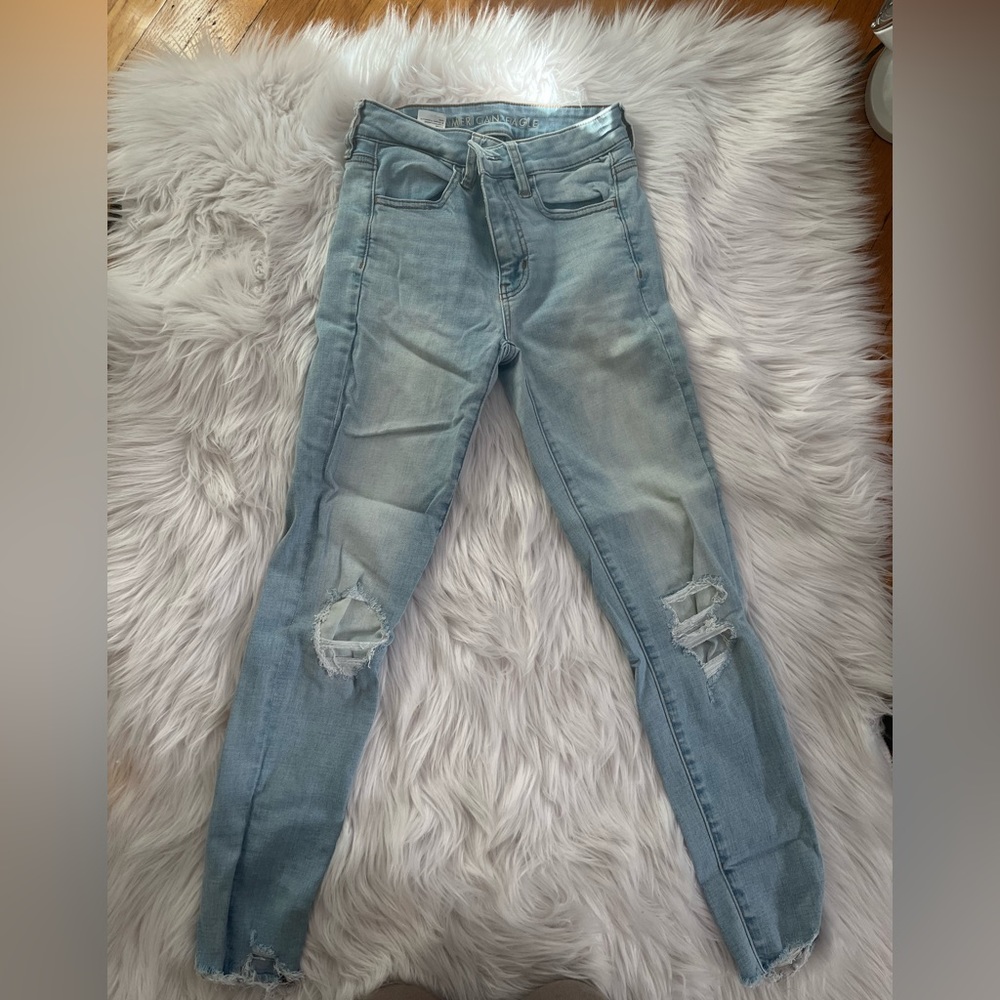 AMERICAN EAGLE